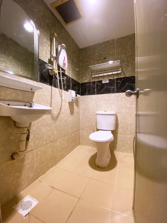 Mr Hotel Nusa Bestari Skudai Eksteriør bilde